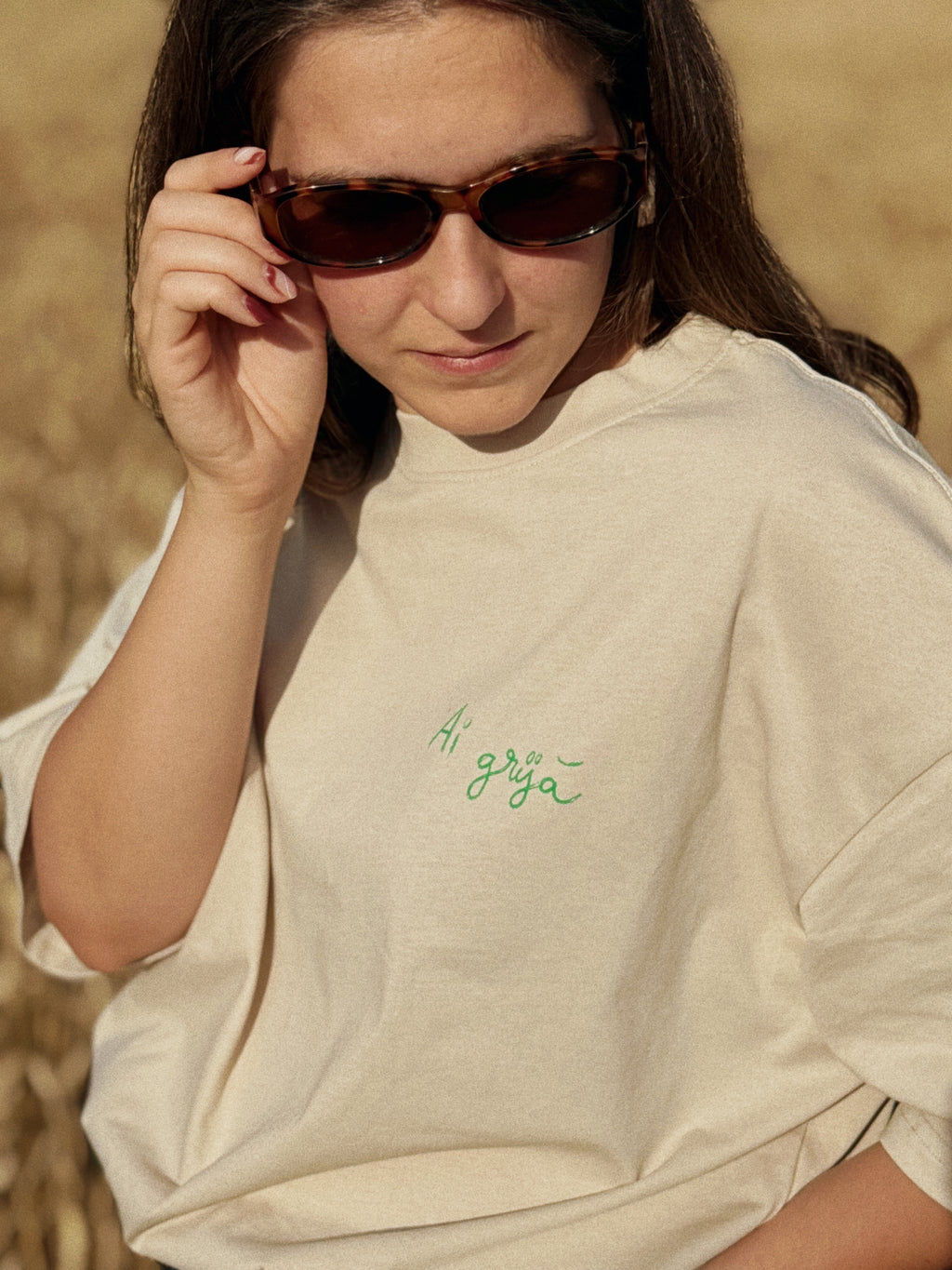 Cu Cine Stai la Masa T-shirt