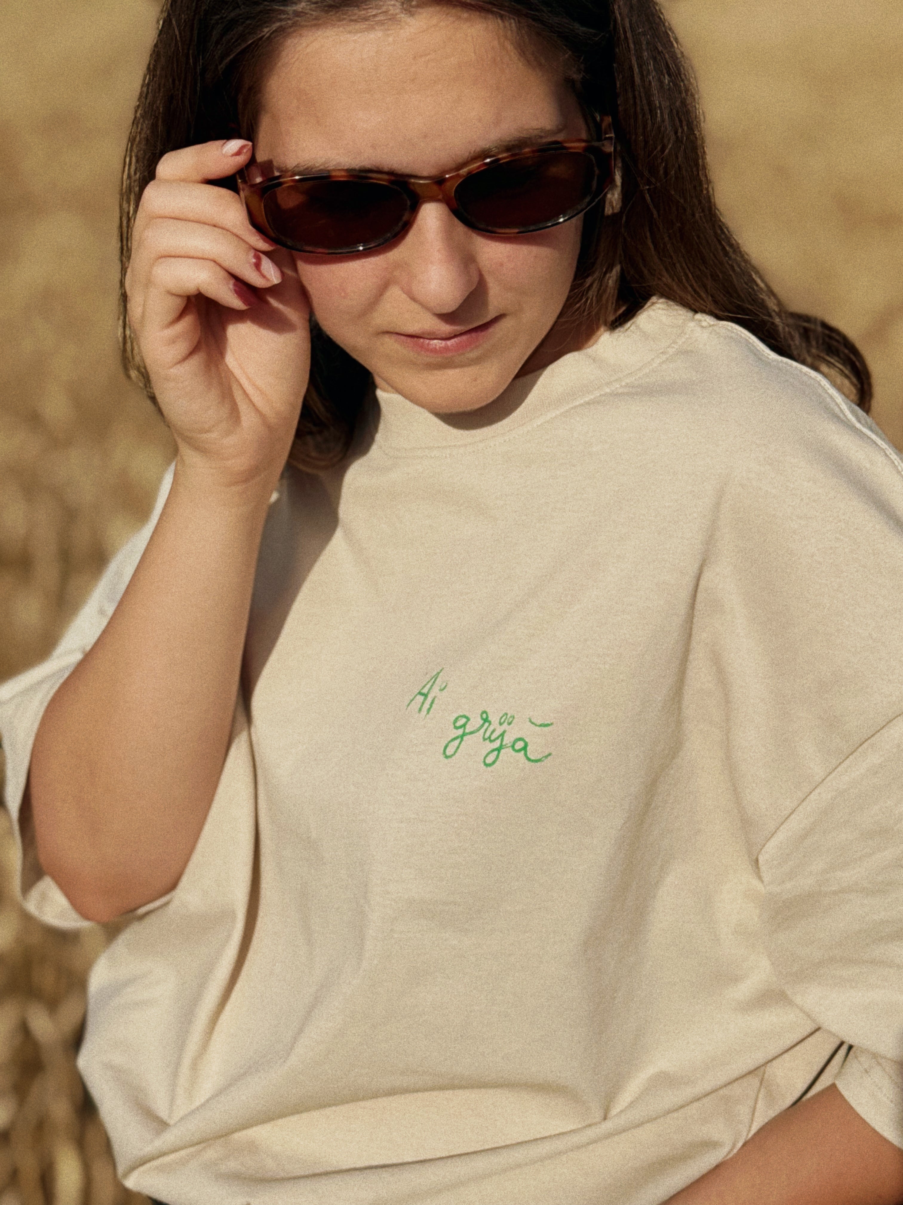 Cu Cine Stai la Masa T-shirt