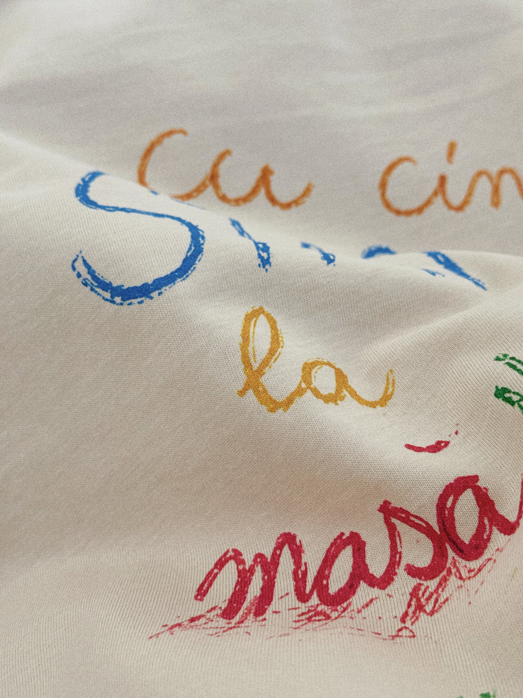 Cu Cine Stai la Masa T-shirt