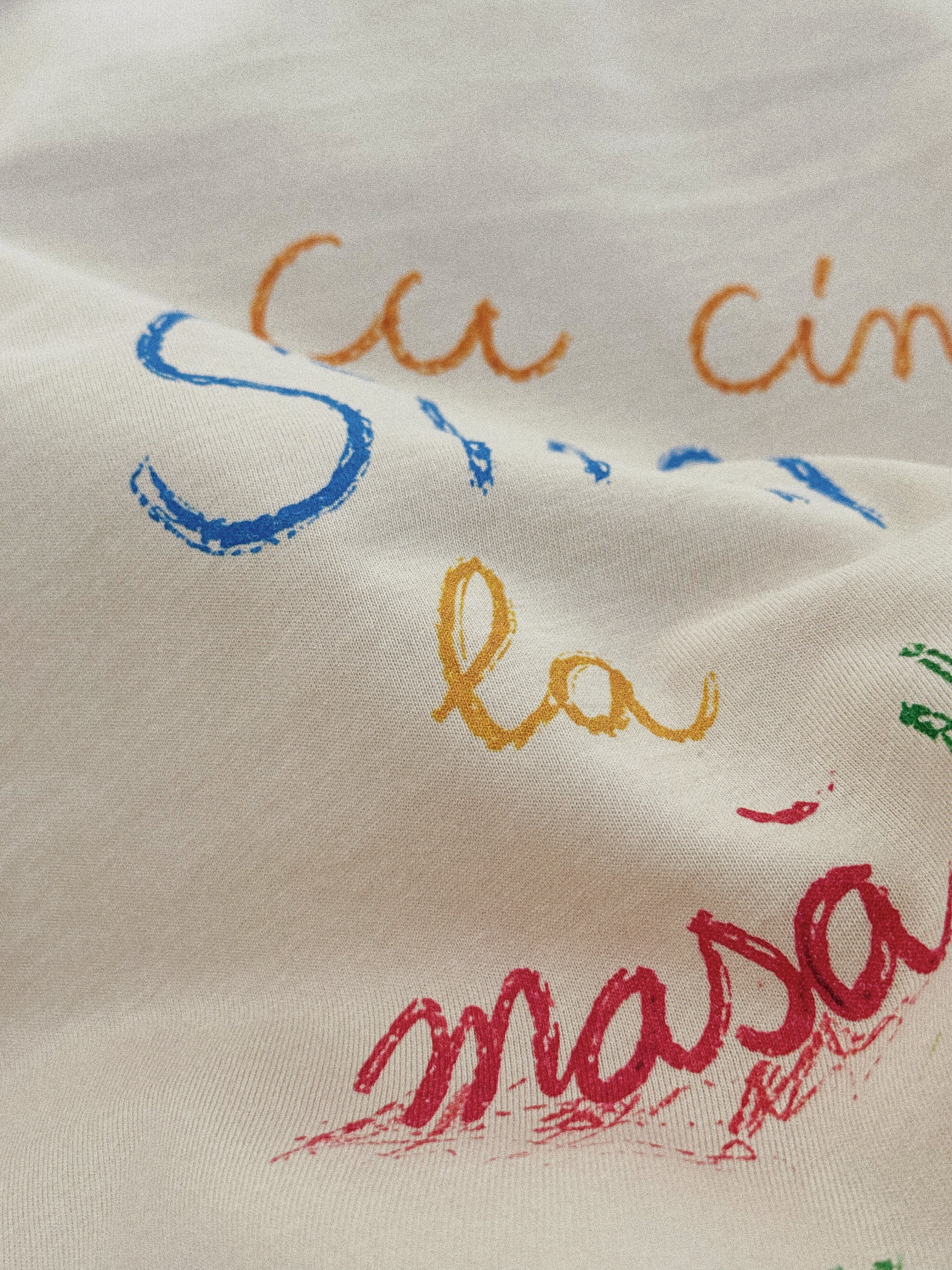 Cu Cine Stai la Masa T-shirt